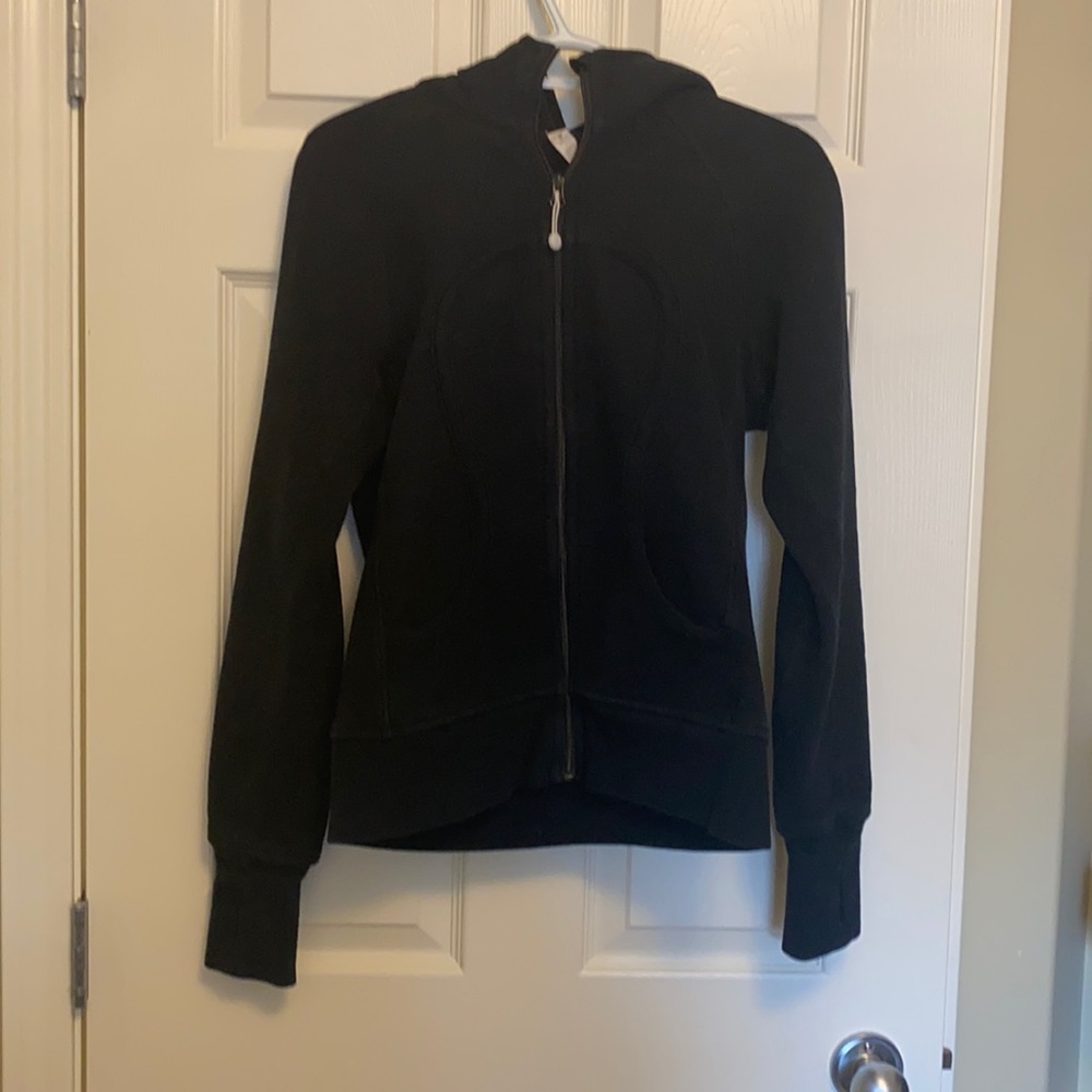 Lululemon sweater size 6